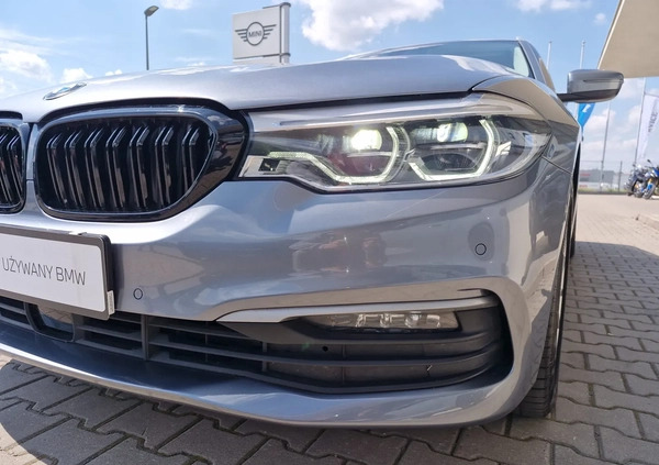 BMW Seria 5 cena 149900 przebieg: 99000, rok produkcji 2019 z Lublin małe 781